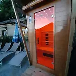семеен скендерова къща בית הארחה
