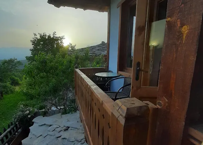 Spa&relax скендерова къща 3* Лещен