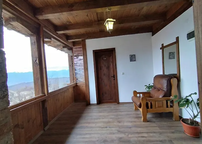 Семеен Хотел Скендерова Къща ゲストハウス 3*