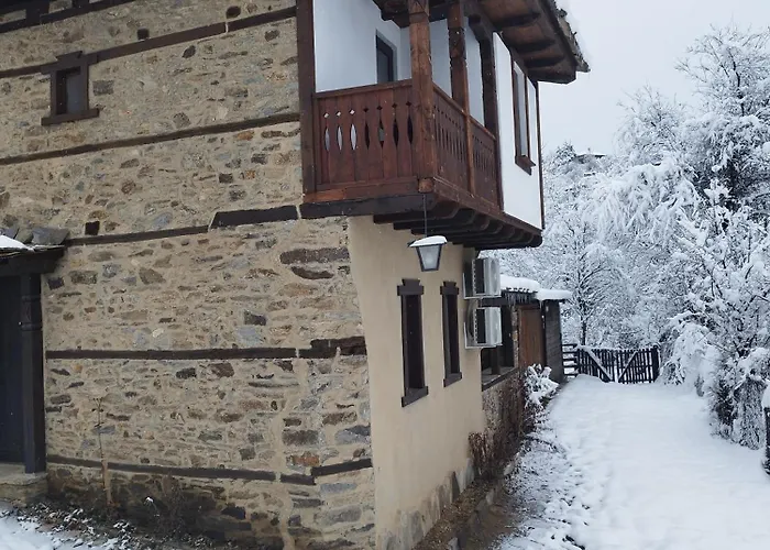 Spa&relax скендерова къща Лещен