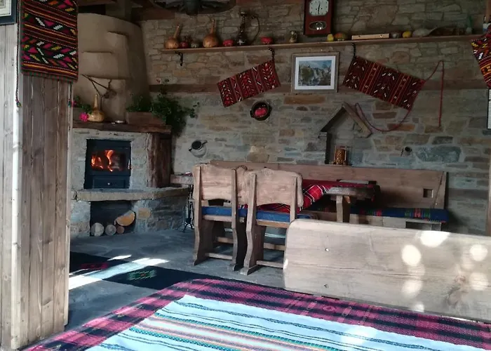 ゲストハウス Семеен Хотел Скендерова Къща レシテン